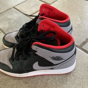 Boys Nike Air Jordan shoes size 5y